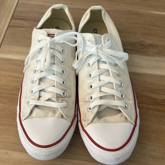 Converse Other - Converse LowTop Chucks M-10 W-12